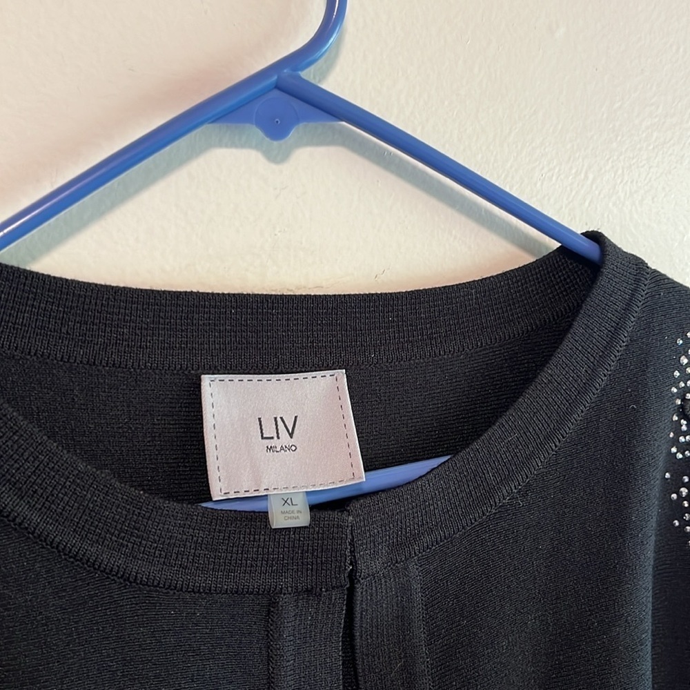 EXCELLENT LIKE NEW CONDITION LIV MILANO BLACK JEWELED WITH LACE CARDIGAN - Picture 4 of 6